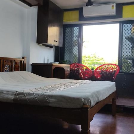 Cozy Private Ac Studio By The Sea Bandstand Bandra W Mumbai Nr Taj Lands End 아파트 외부 사진