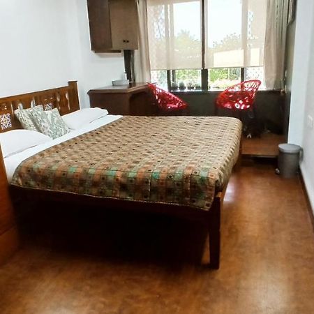 Cozy Private Ac Studio By The Sea Bandstand Bandra W Mumbai Nr Taj Lands End 아파트 외부 사진