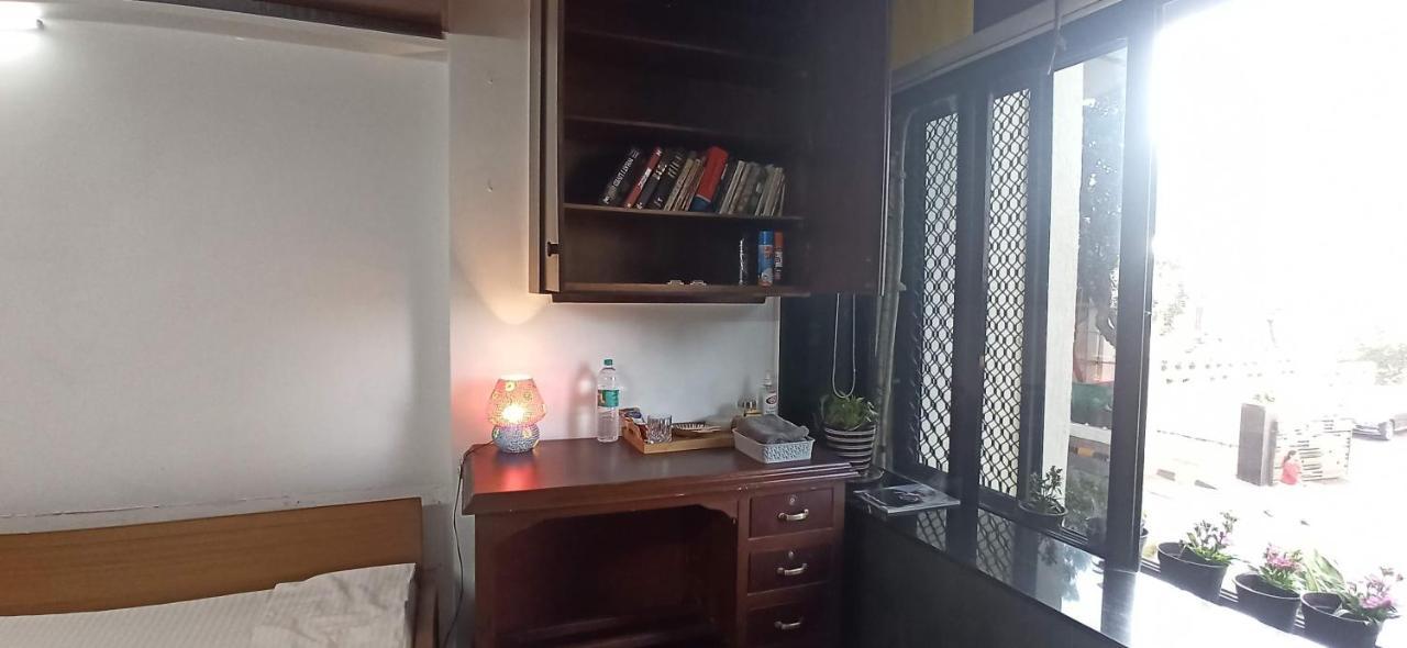 Cozy Private Ac Studio By The Sea Bandstand Bandra W Mumbai Nr Taj Lands End 아파트 외부 사진