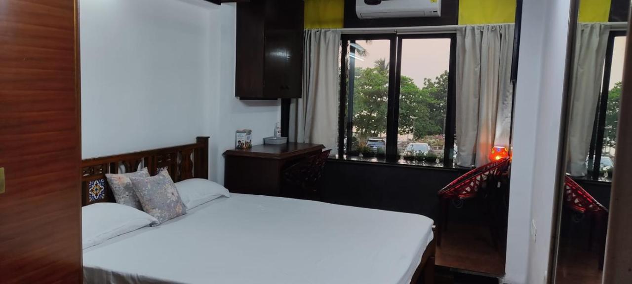 Cozy Private Ac Studio By The Sea Bandstand Bandra W Mumbai Nr Taj Lands End 아파트 외부 사진