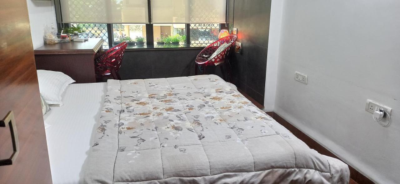 Cozy Private Ac Studio By The Sea Bandstand Bandra W Mumbai Nr Taj Lands End 아파트 외부 사진